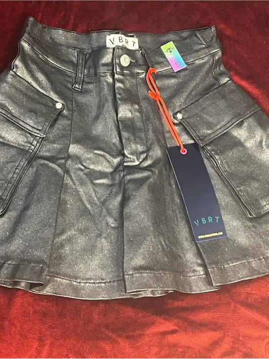 Vibrant Dresses & Skirts - Vibrant Black Shimmery Mini Skirt size S